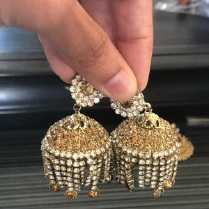 Jhumki erring